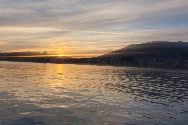 كوستا ديل سول: أفضل رحلة بحرية عند غروب الشمس من فوينخيرولا