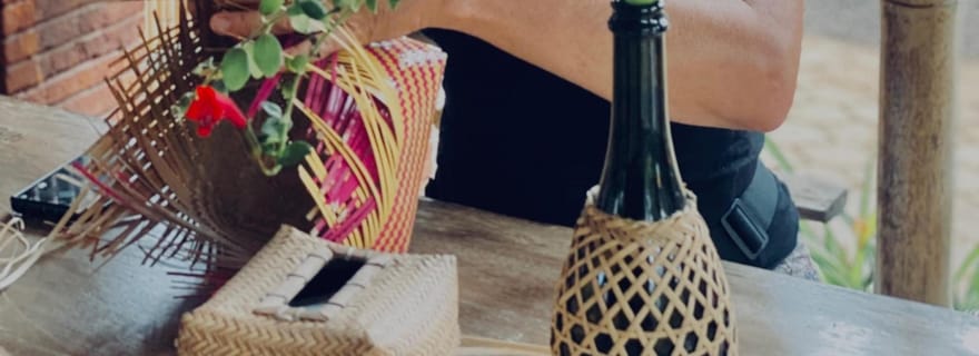 Munduk : visite d'une plantation de café et cours de tissage