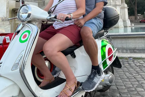 Roma: Passeio de Vespa com Gelato