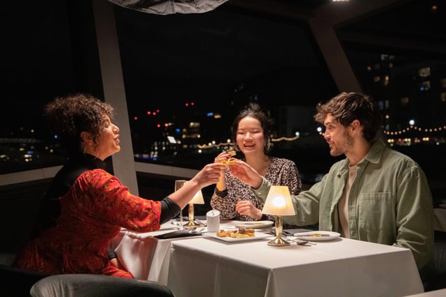 London: vacsorás hajóút a Temze folyón