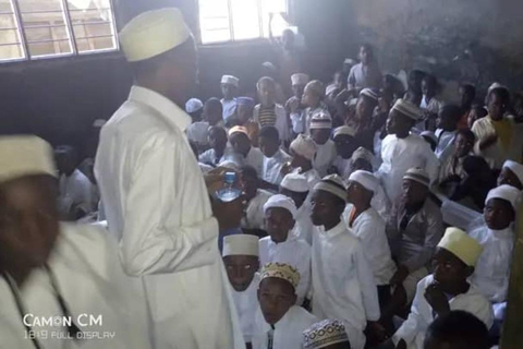 Saker att göra:Madrasa-tur med traditionella förfriskningar