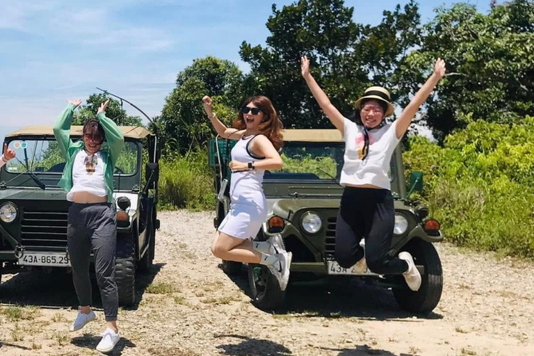 Ontdek Son Tra: legendarische jeeptour in het spoor van het Amerikaanse legerOntdek Son Tra: een avontuurlijke tour in een legendarische jeep van het Amerikaanse leger