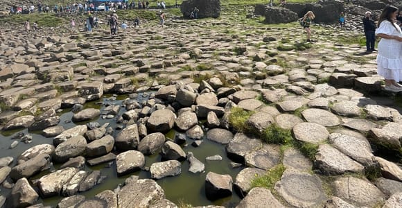 From Belfast: Giants Causeway belfast private tour 8 pax