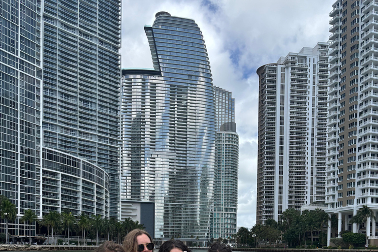 SEA MIAMI THE BEST!! 26' CROWNLINE "GLORY DAZE" + 1 HR FREE!