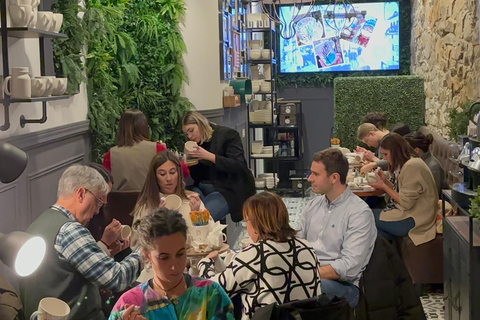 Bilbao: schilder op keramiek in de enige keramiekcafé van de stadBilbao: Schilderen op keramiek in het enige keramiekcafé van de stad