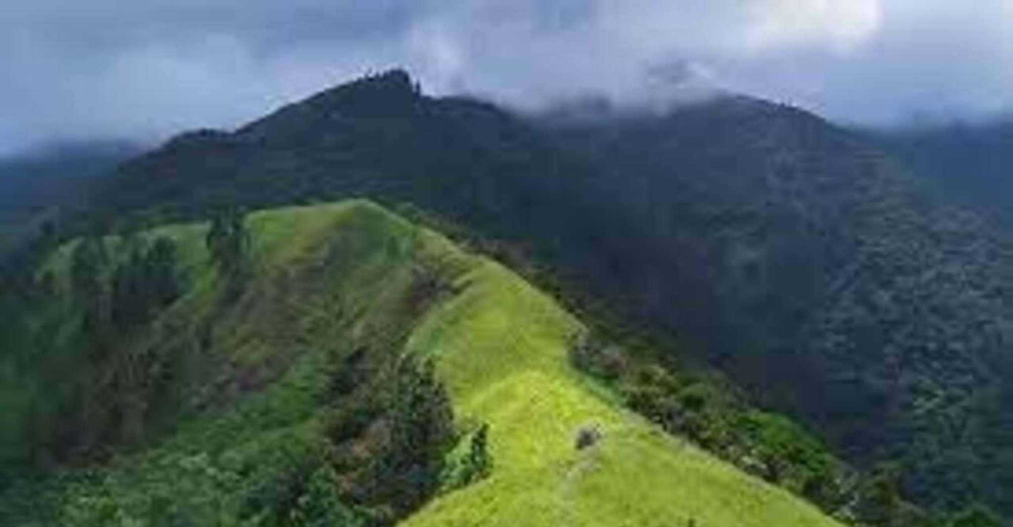 Wangedigala Mountain Hiking - Housity