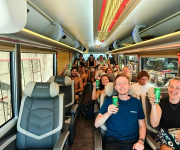 Cat Ba: Limousinebuss til Ninh Binh, liten gruppe, høy kvalitet