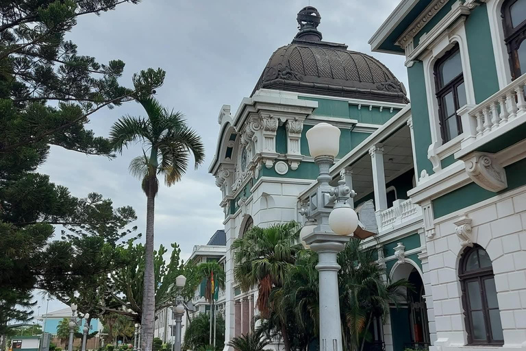 Maputo: City Tour with Seafood Lunch experience full day
