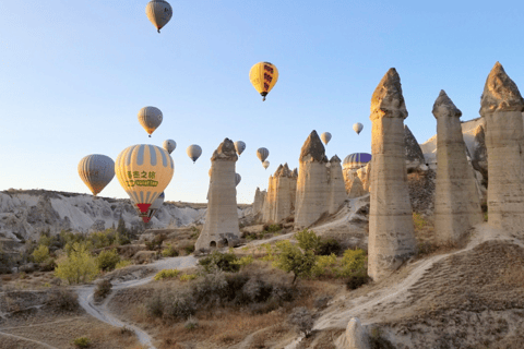 Von Antalya aus: Kappadokien für 2 Tage, Höhlenhotel (optional)3-Sterne-Hotel Unterkunft