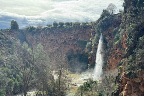 Valencia: Epic Montanejos Hiking, Swim & Waterfall Tour Summer 26: self-guided hiking and thermal springs