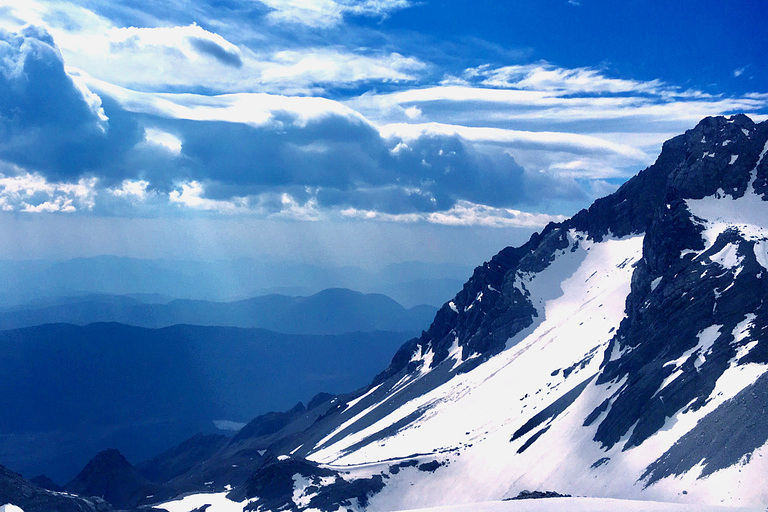 Tour privato alla Montagna di neve del Drago di Giada di Lijiang con pranzo