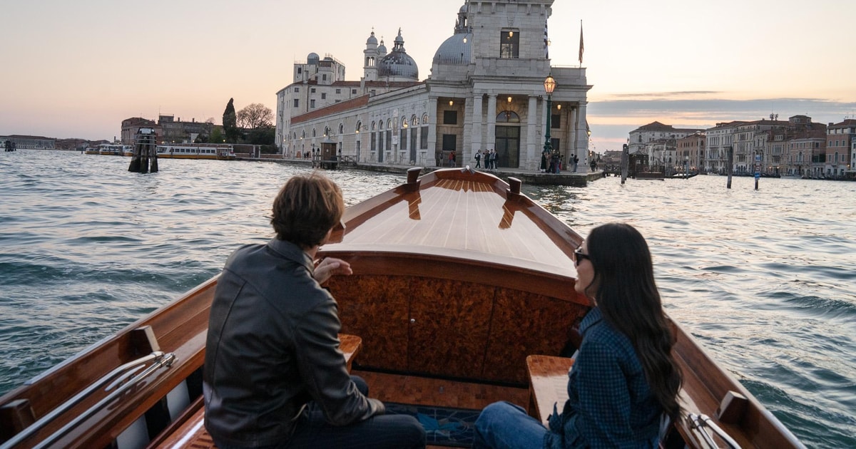 Getting Di Crociera Serenity al tramonto nella laguna di Venezia | GetYourGuide