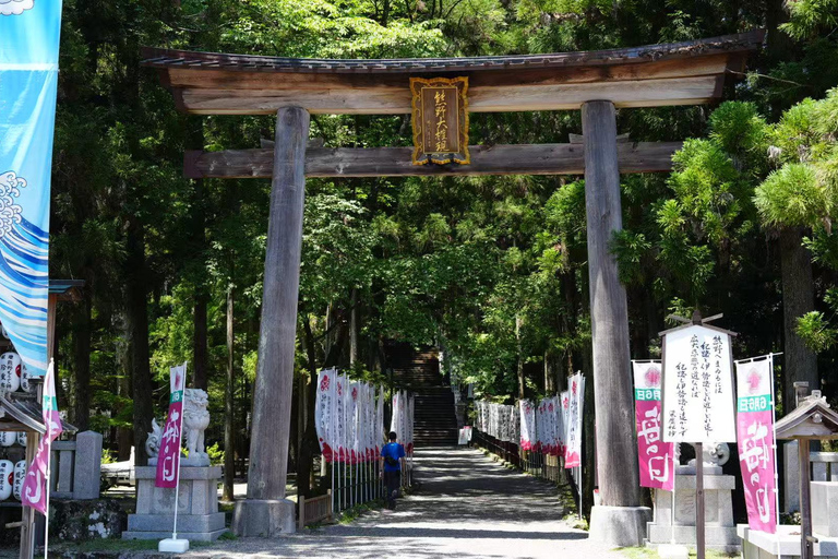 Kumano Kodo & Kumano Sanzan One-Day Tour from Osaka