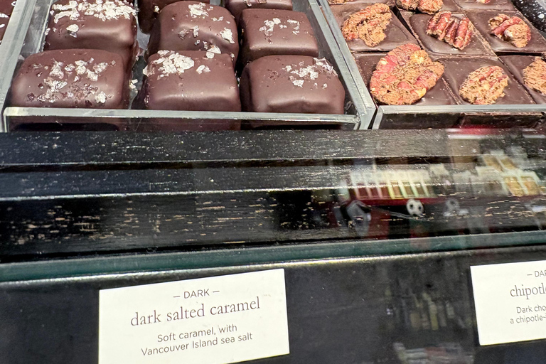 Vancouver: Granville Island Public Market Food Tour