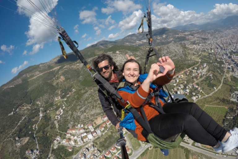 Alanya Paragliding Avontuur: Zeil door de lucht