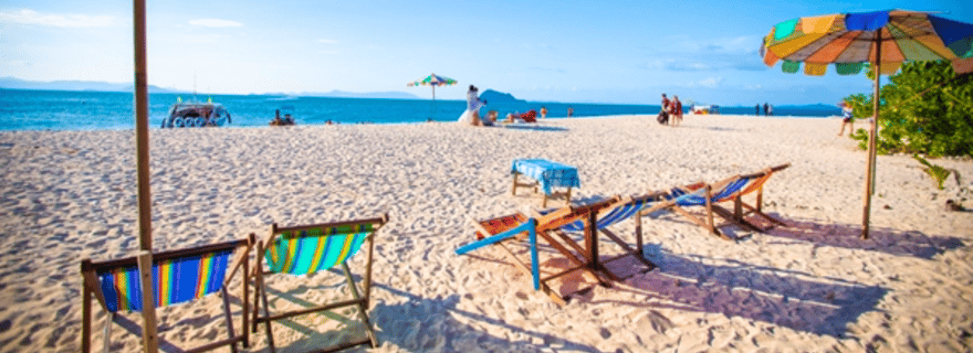 Phuket : visite d'une jounée en bateau à moteur privé dans les îles Khai