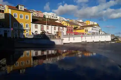 From Angra to Heroísmo step by step