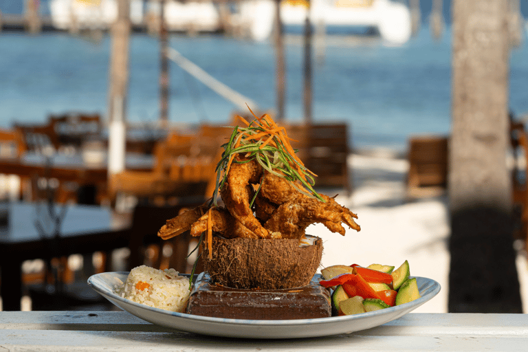 Romantisk middag med utsikt över havet