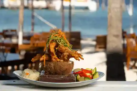 Jantar romântico em frente ao mar
