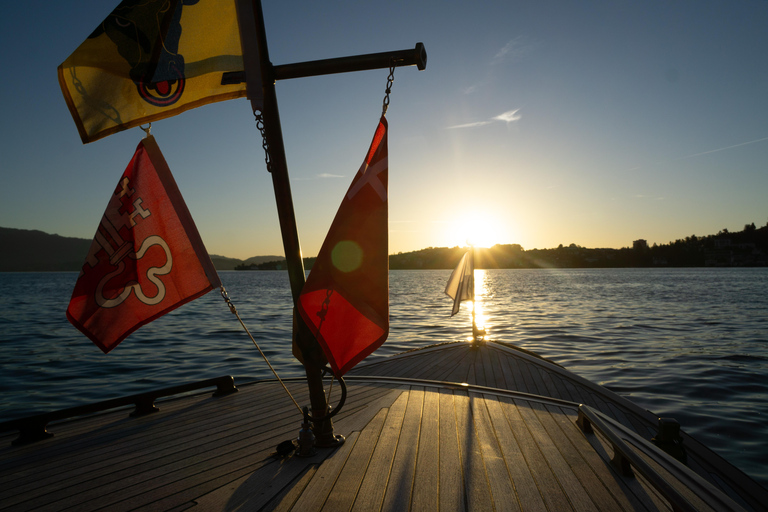 Privéboottocht op het Vierwoudstedenmeer vanuit Luzern