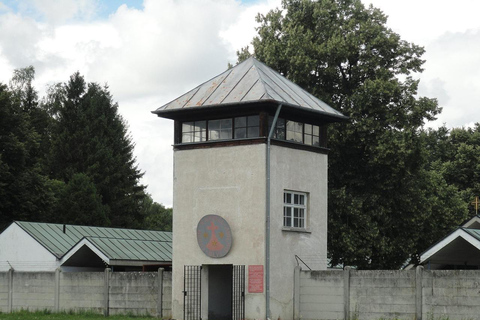 Early Start Dachau Memorial & Town: Guided Half-Day Tour