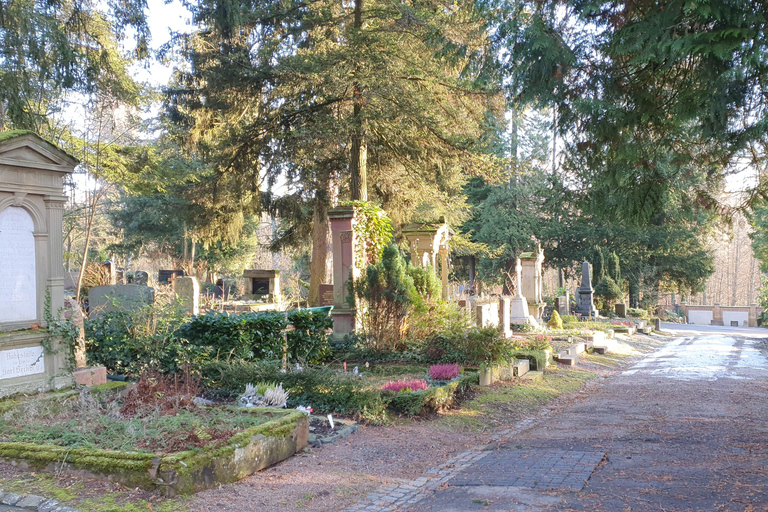 Nordfriedhof Wiesbaden: a historical walking tour