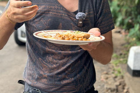 Colombo: Sri Lankan Street Food Lovers Evening Tour by Local