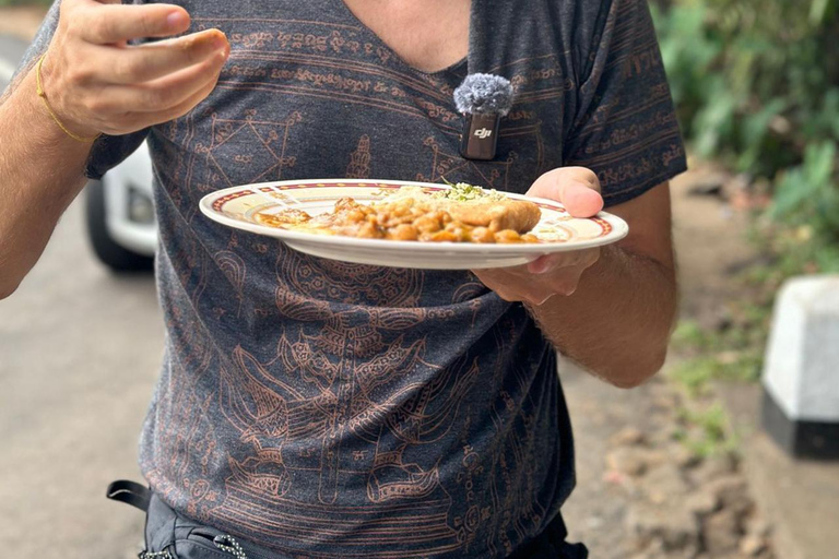 Colombo: Sri Lankan Street Food Lovers Evening Tour by Local
