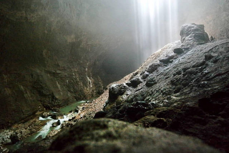 Yogyakarta: Viaggio avventura nella grotta di Jomblang