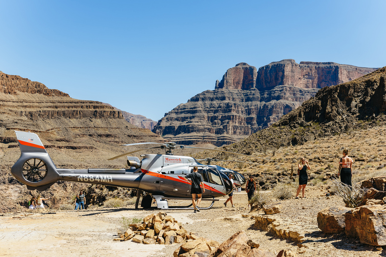 From Las Vegas: Grand Canyon Helicopter Tour with ChampagneSunset Flight and Landing with Champagne