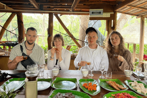Ella: Tea-Making Experience, Tasting, Snacks with Tuk-Tuk