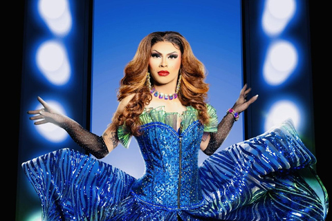 Savannah Comedy Drag Queen Bar Crawl Experience Private Queen VIP Tour