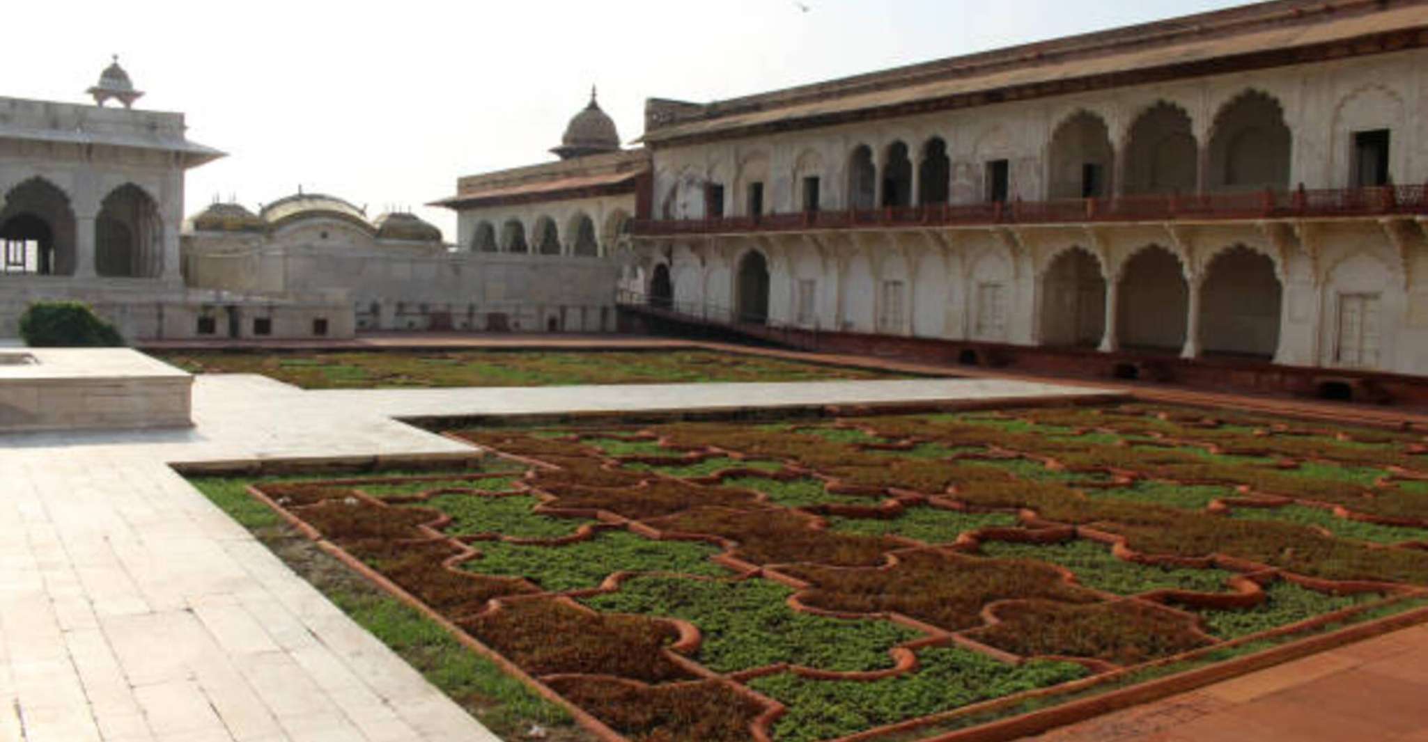 Agra fort, I'timād-ud-Daulah & Mehtab Bagh Express Tickets - Housity