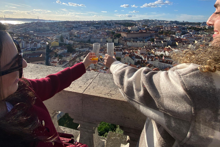 Lisbon: Graça Church Entry Ticket with Drink on the Terrace