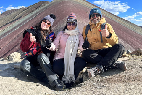 Excursion en quad à la Vallée Rouge et à la Montagne Arc-en-ciel avec repasExcursion en quad double avec petit-déjeuner et déjeuner