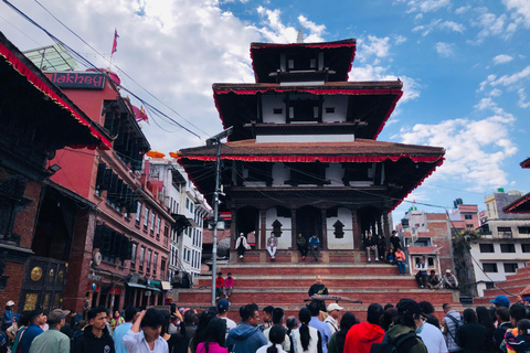 Spacer kulturowy: Boudha Stupa i Pashupatinath z przewodnikiem