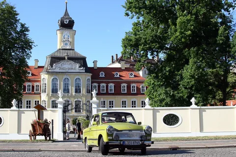 Leipzig: Visita individual ao Trabi com guia de turismo