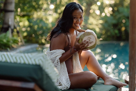 Ubud: Poolside Dining at Tropical Oasis Bar E‑Voucher Dining Voucher 350,000 IDR & Pool Accees Pass