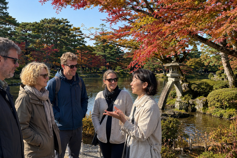Kanazawa: Kenrokuen Autumn Colors & Castle Walk Early Bird 20% Off – Limited Autumn Offer