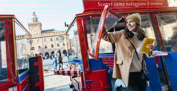 Ab Bologna: Ticket für die Hin- und Rückfahrt mit dem Zug nach San Luca und Verkostung