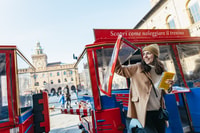 Desde Bolonia, ida y vuelta en tren de San Luca Ticket y degustación de alimentos - Hizvo