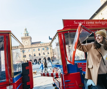 Ab Bologna: Ticket für die Hin- und Rückfahrt mit dem Zug nach San Luca und Verkostung