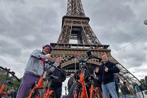 Paris: City Highlights Bike or E-Bike Tour Small Group Tour by Bike with Guide