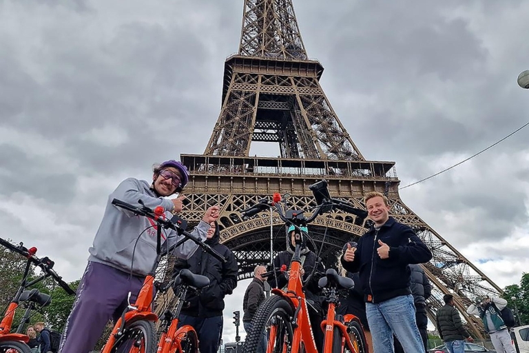 Paris: City Highlights Bike or E-Bike Tour Small Group Tour by E-Bike with Guide