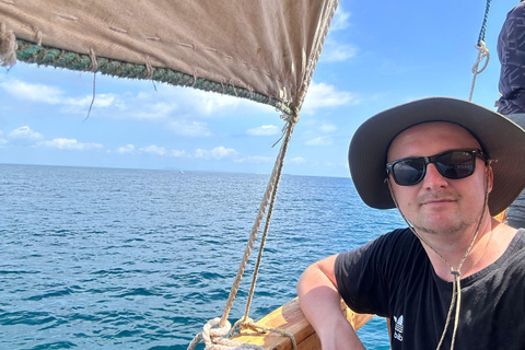 Traditional dhow ride to Kisite Marine Park & Wasini & dolphin watching