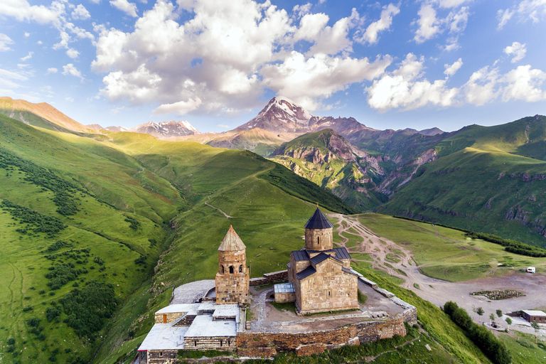 Kazbegi & Gudauri Scenic Photo Day Tour from Tbilisi