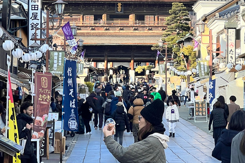 Depuis Tokyo : Excursion d&#039;une journée au parc des singes des neiges de Nagano et au temple Zenkoji