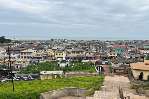 Accra: Kumasi e Cape Coast - Esperienza privata sulla storia dei neriAccra: Kumasi e Cape Coast - Un'esperienza privata alla scoperta della storia dei neri