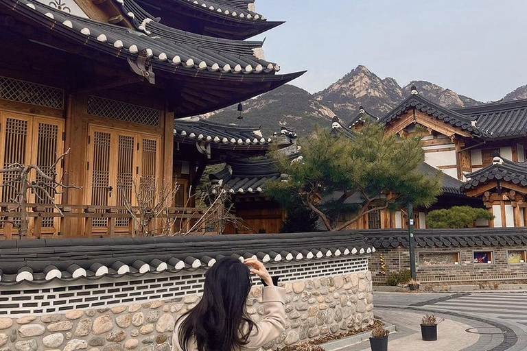 Seoul: Hidden Autumn Foliage, Cafe Pokpo, Nami Island & More D. Autum Foliage & Cafe POKPO & Eunpyeong Hanok& Haneul Park