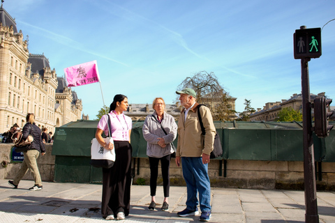 Notre-Dame Outdoor Tour with Pastry & Sainte-Chapelle Entry